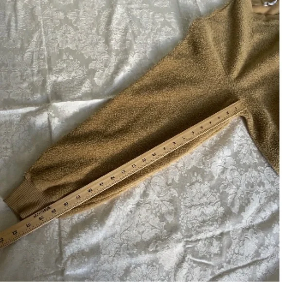 Good American Tan Sherpa Boyfriend Sweater size 2 (S-M) oversized - Picture 7 of 9